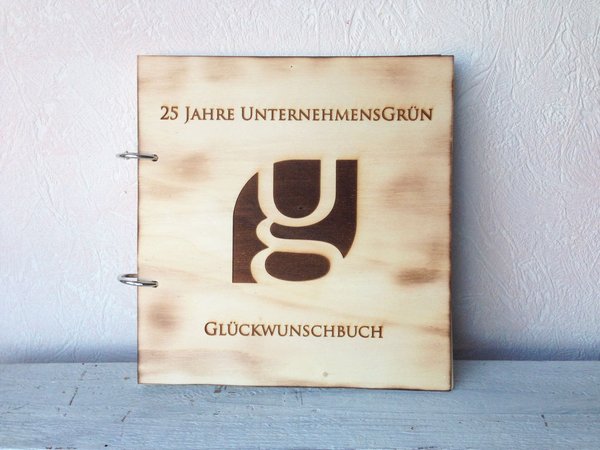 Gästebuch aus Holz für Firmenfeier / Gästebuch personalisiert für Firmenevent