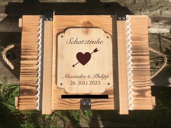 Hochzeit Schatztruhe "Herz Pfeil" mit Schlitz / Kartenbox zur Hochzeit