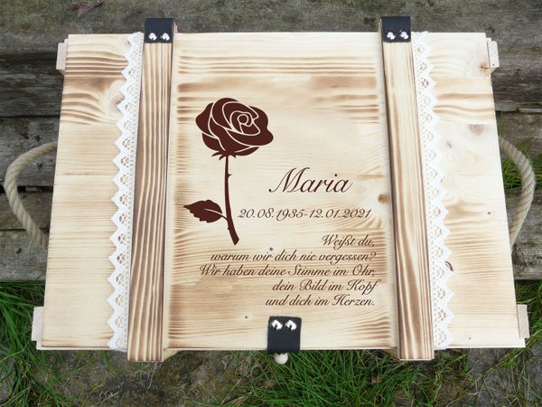 Trauerkiste mit persönlicher Gravur "Rose" / Erinnerungsbox zur Trauer