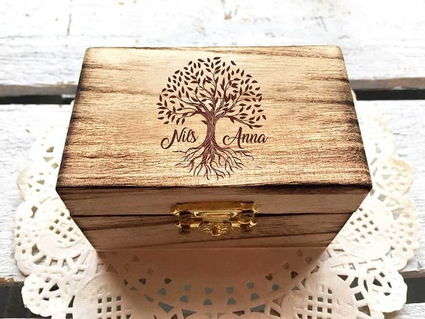 Hübsche kleine Ring Box "Willst du?" / Holzbox mit persönlicher Gravur