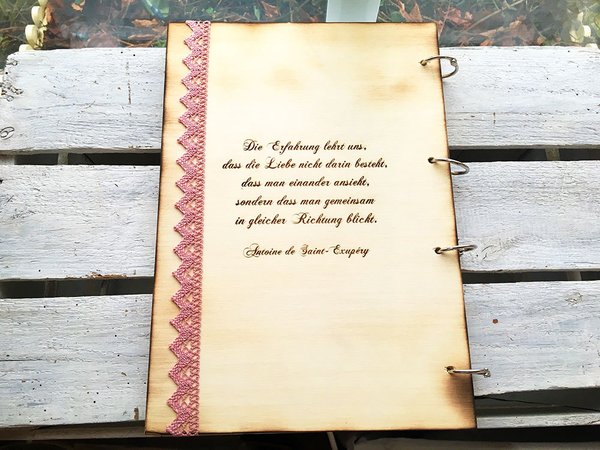 Hochzeitsgästebuch A4 Hoch aus Holz mit Gravur "Lebensbaum"