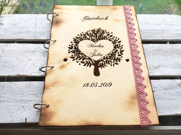 Hochzeitsgästebuch A4 Hoch aus Holz mit Gravur "Lebensbaum"