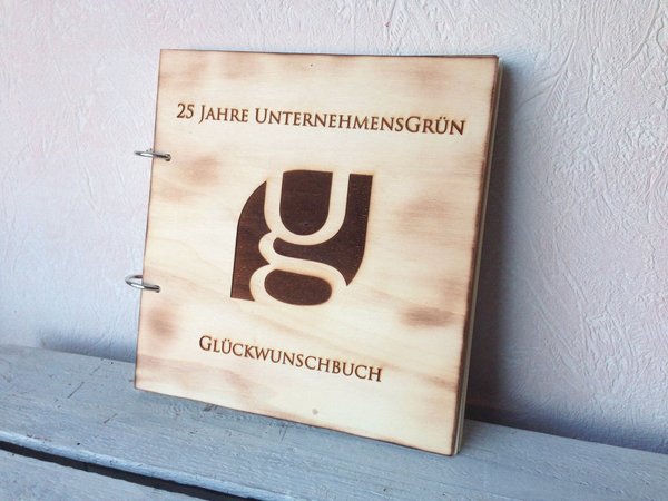 Gästebuch aus Holz für Firmenfeier / Gästebuch personalisiert für Firmenevent