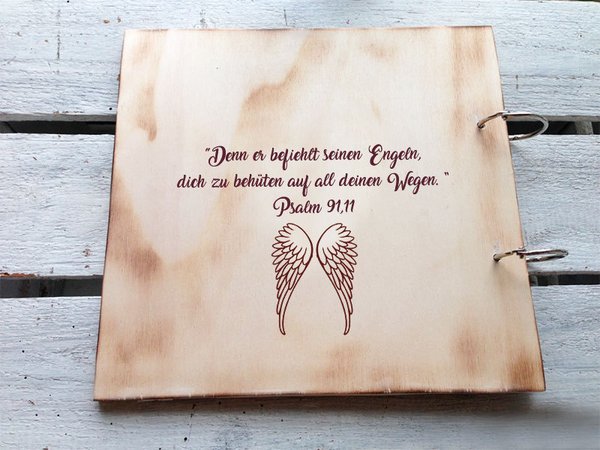 Gästebuch zur Taufe personalisiert aus Holz "Tauftaube" / Geschenk zur Taufe