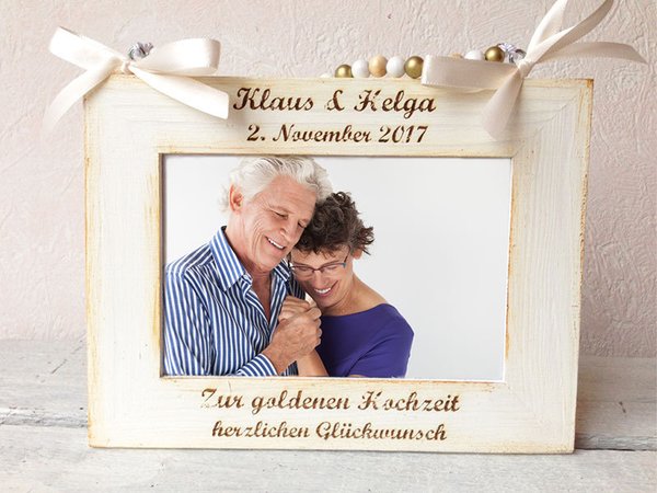 Bilderrahmen personalisiert mit "Namen + Hochzeitsdatum " / Geschenk zur Hochzeit